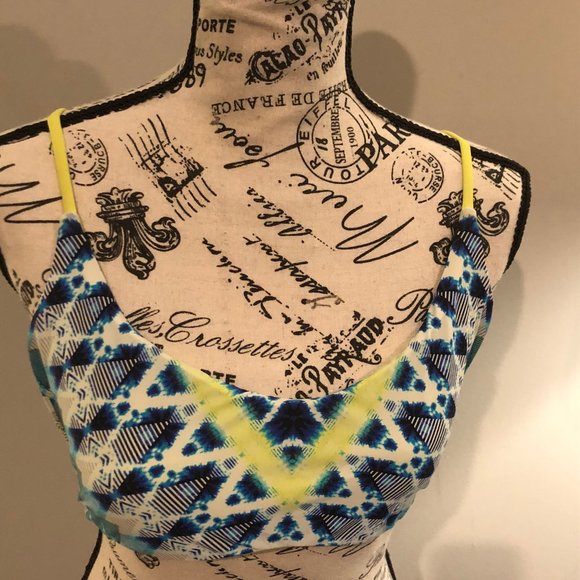 🎁d Carter Designer Strappy Bikini Top w/ tassels - Picture 9 of 11